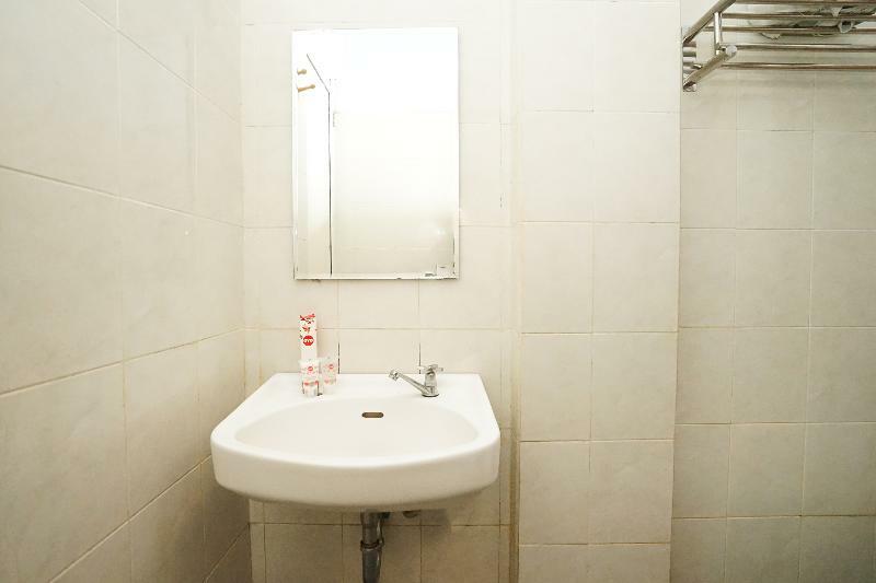 Oyo 282 Putri Utari Residence Malang Exterior foto